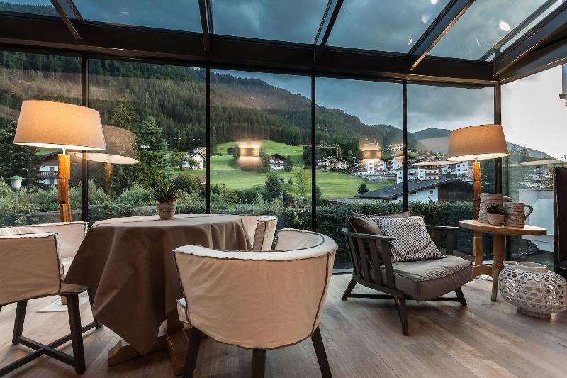 Hotel Garni Villa Park St. Ulrich in Gröden Exterior foto