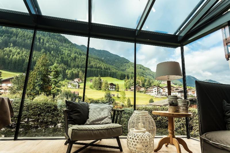 Hotel Garni Villa Park St. Ulrich in Gröden Exterior foto