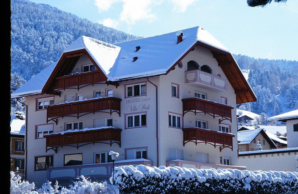 Hotel Garni Villa Park St. Ulrich in Gröden Exterior foto