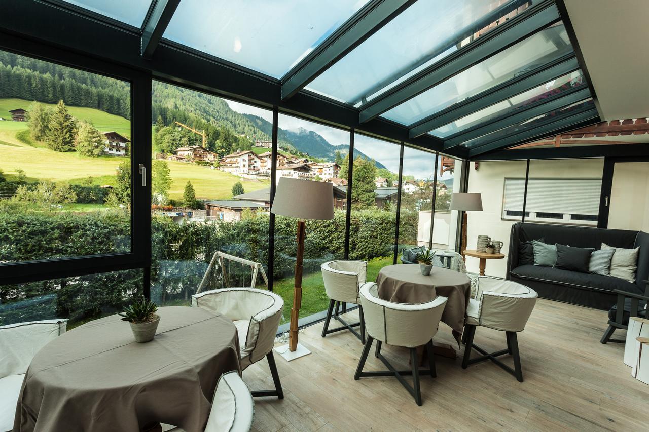 Hotel Garni Villa Park St. Ulrich in Gröden Exterior foto